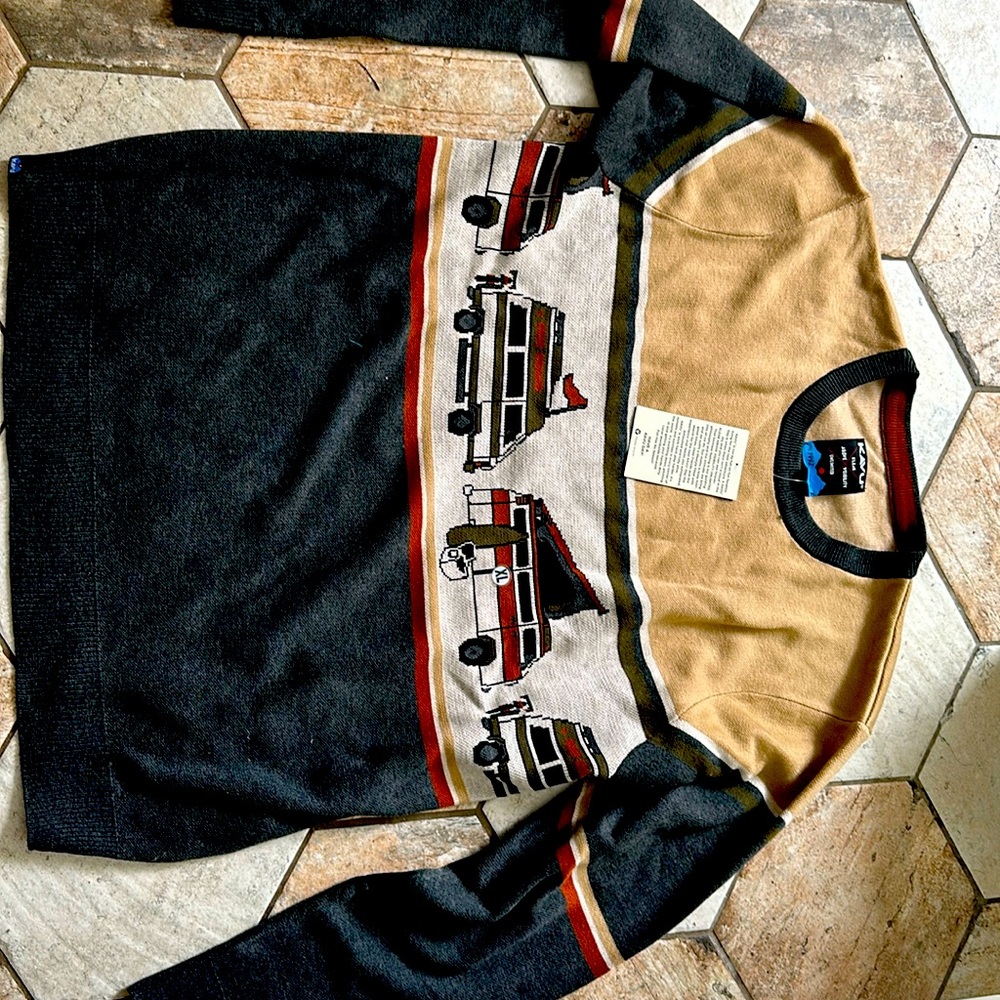 New with tags men’s kavu sweater